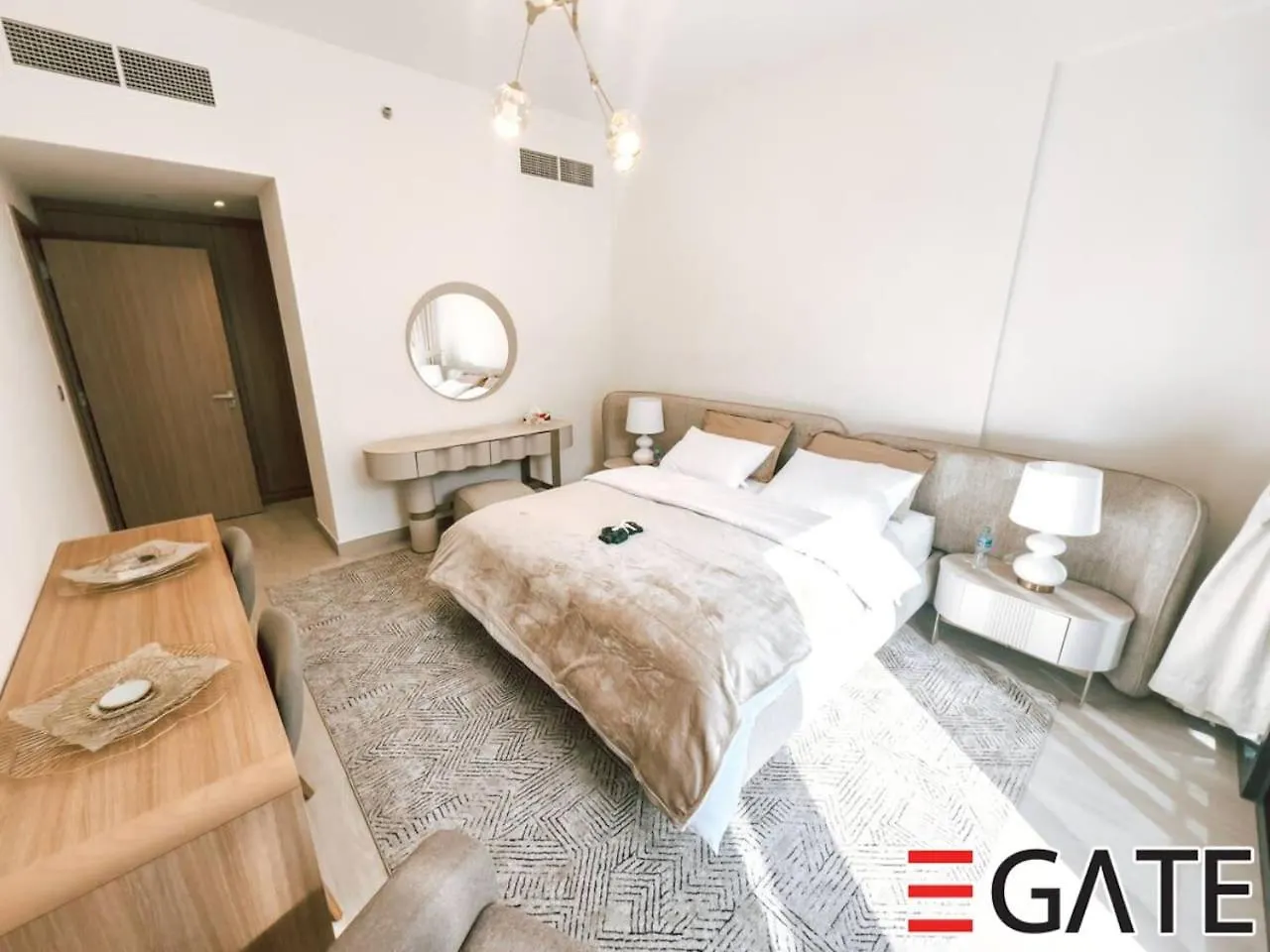 Egate - Dubai - 1 Bedroom 6Th Floor With Pool View- 17-625