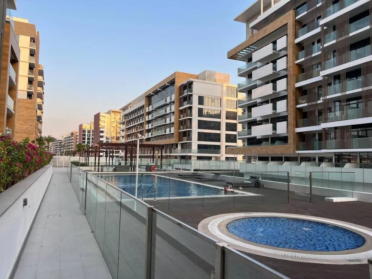 Apartment Egate - Dubai - 1 Bedroom 6Th Floor With Pool View- 17-625 United Arab Emirates