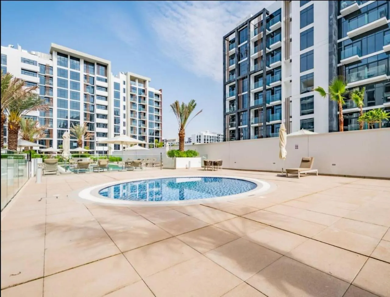 Egate - Dubai - 1 Bedroom 6Th Floor With Pool View- 17-625 Apartment